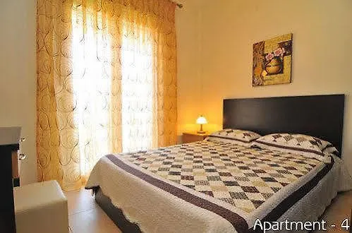 Apartamento Lina Potos